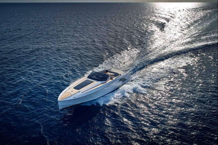 The 2026 Trends: Luxury, Technology, and the Social Factor